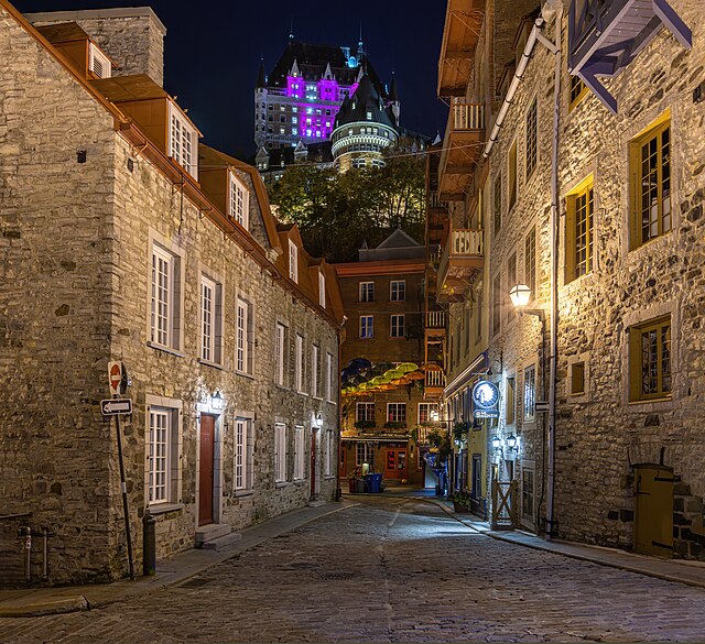Old Québec (Vieux-Québec) - Image 2